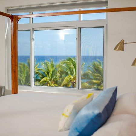 Whispering Seas Oceanfront Suite Ocho Rios Exterior foto